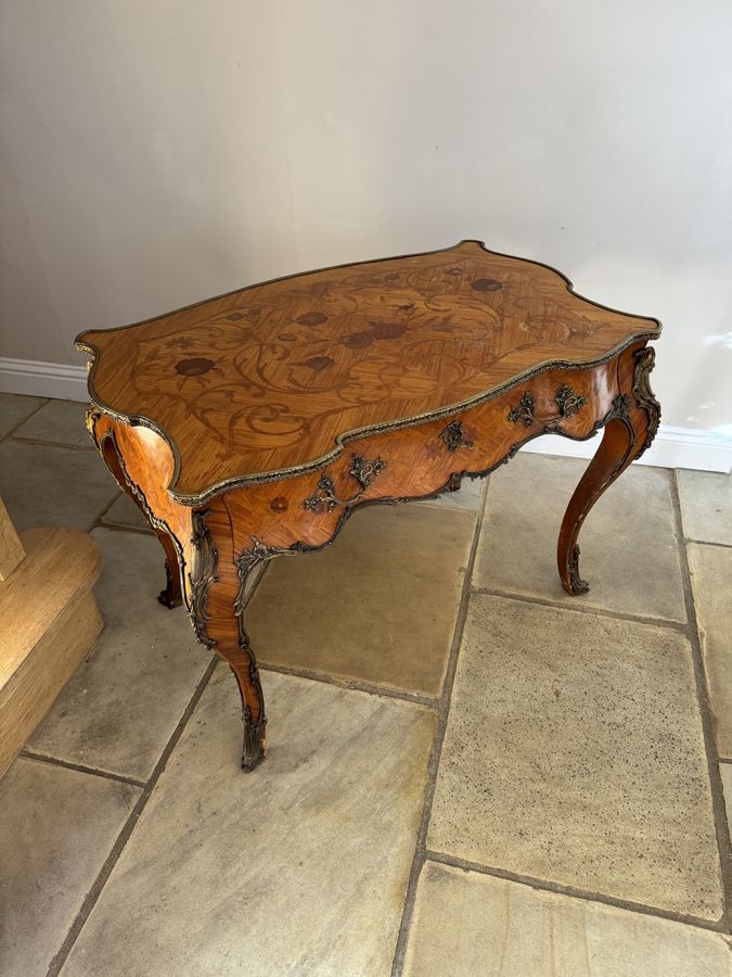 Antique Outstanding quality antique 19th century freestanding French kingwood marquetry inlaid centre table 