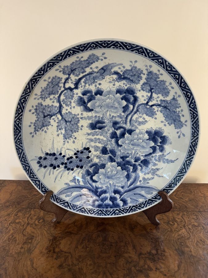 Antique Fine quality antique Japanese blue and white imari charger 