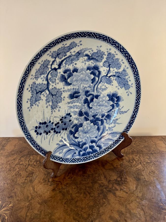 Antique Fine quality antique Japanese blue and white imari charger 