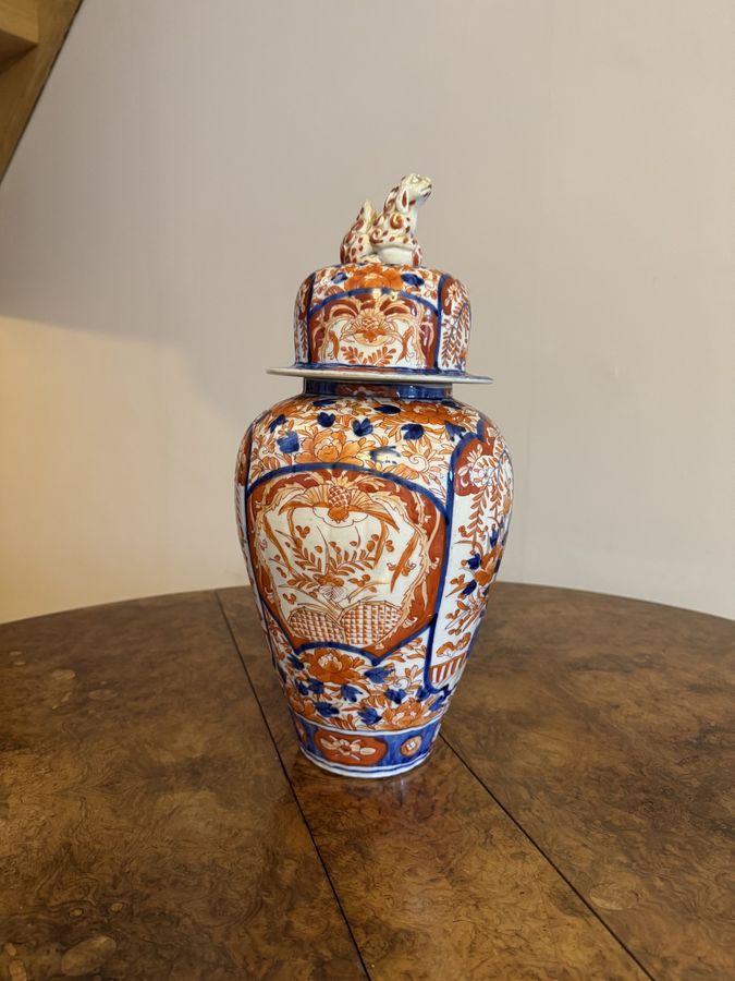 Antique Outstanding fantastic quality garniture of three antique Japanese imari vases and covers