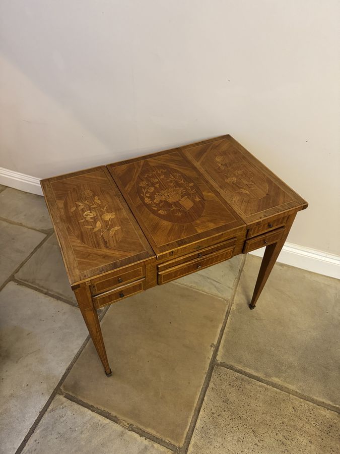 Antique Attractive antique Victorian French ladies quality marquetry inlaid kingwood dressing table 