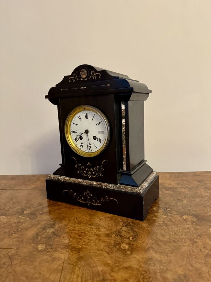 Antique Pretty quality antique Victorian eight day mantle clock 