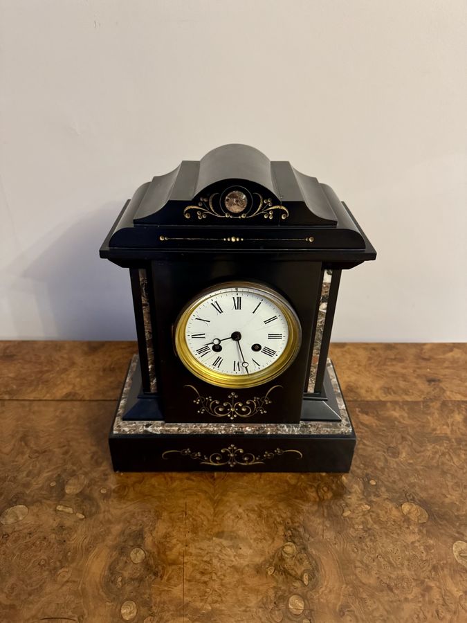 Antique Pretty quality antique Victorian eight day mantle clock 