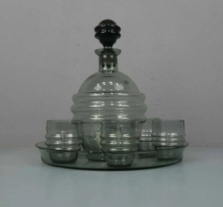 Antique ART DÉCO - LIKöRSET Carafe and six glasses on tray	