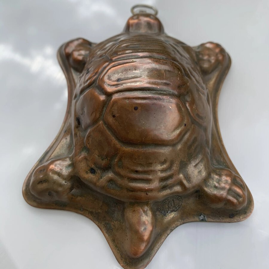 Antique Wagner Tortoise Mold	