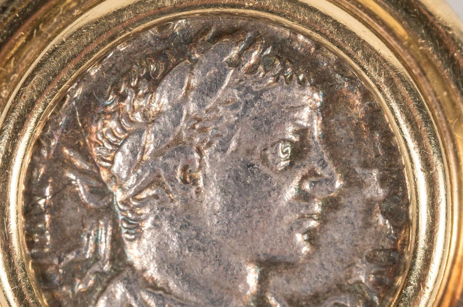Ancient Roman gold Coin