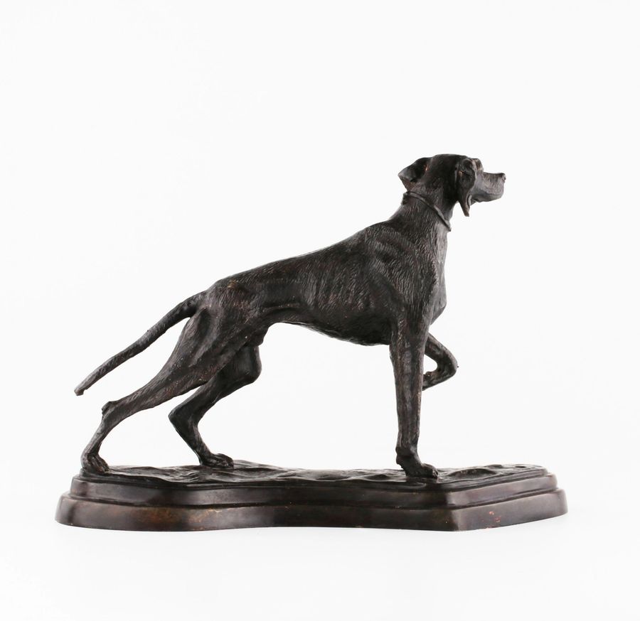 Antique Bronze hunting dog.