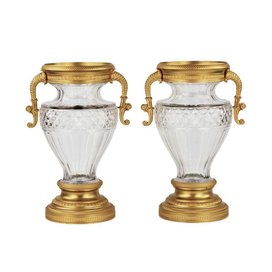 Pair of crystal vases with gilt bronze. End of the 19th century.