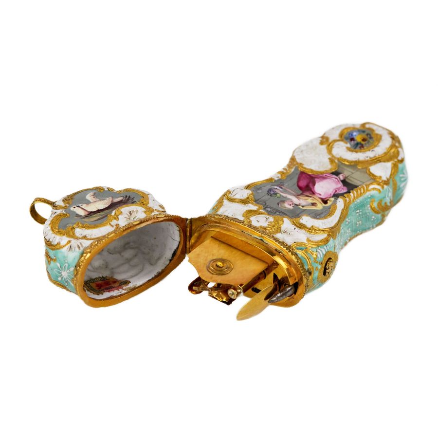 Antique English painted porcelain necessaire with gold. 18 century.