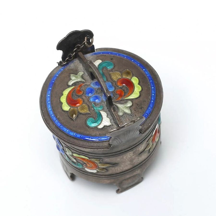 Antique Miniature silver salt cellar with enamel. Øystein Balle, Norway.