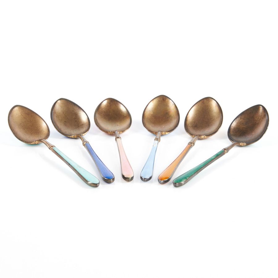 Antique Set of six silver spoons with guilloche enamel, in the original box.