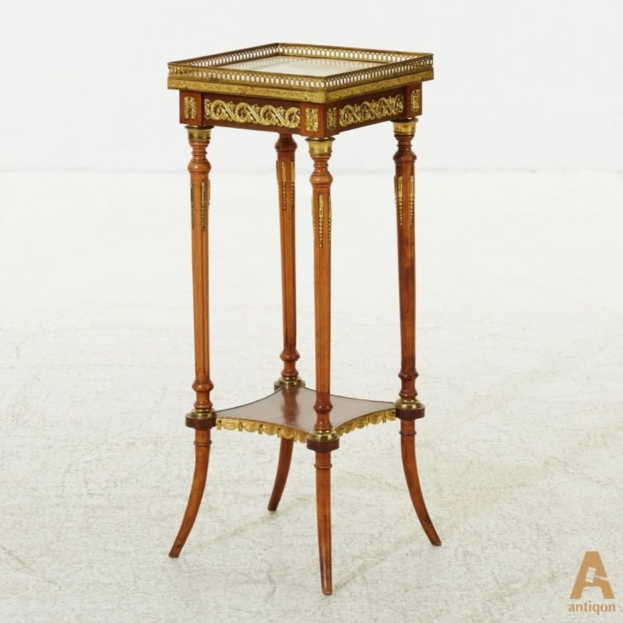 Table in the style of Louis XVI