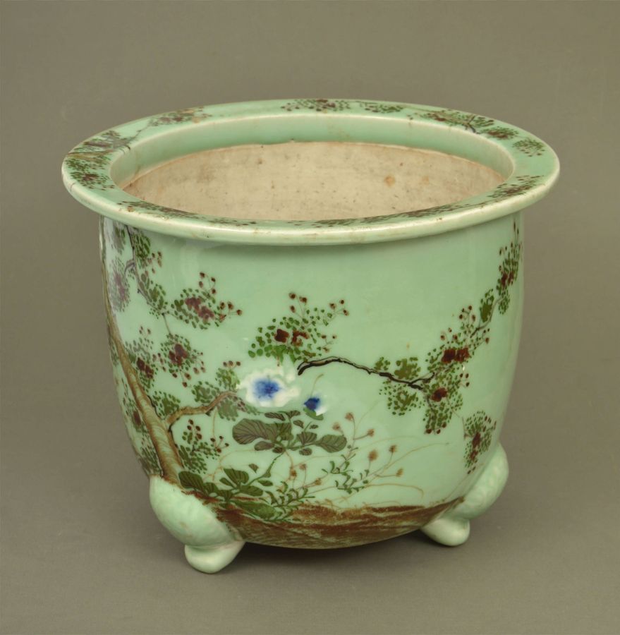 Antique Painted flowerpot-kashpo