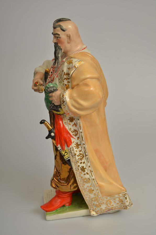 Antique Polonsk porcelain figure Tara Bull