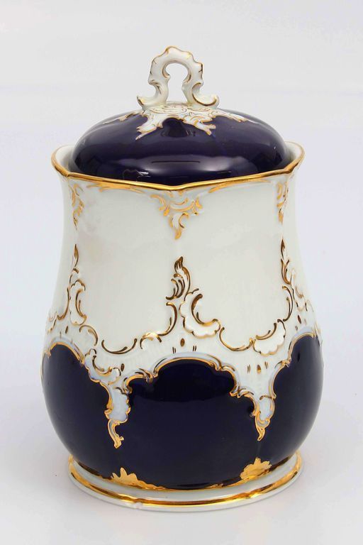 Antique Porcelain untensil with a lid