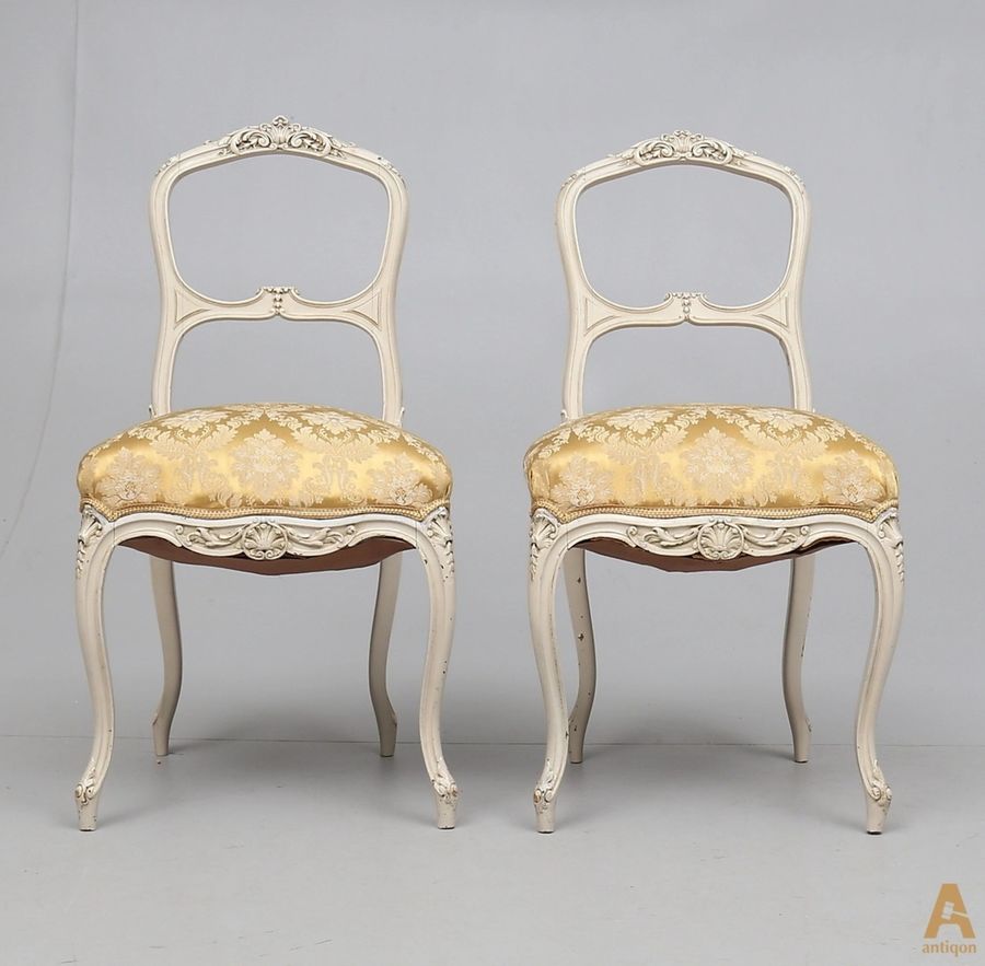 Antique A pair of chairs Rococo style