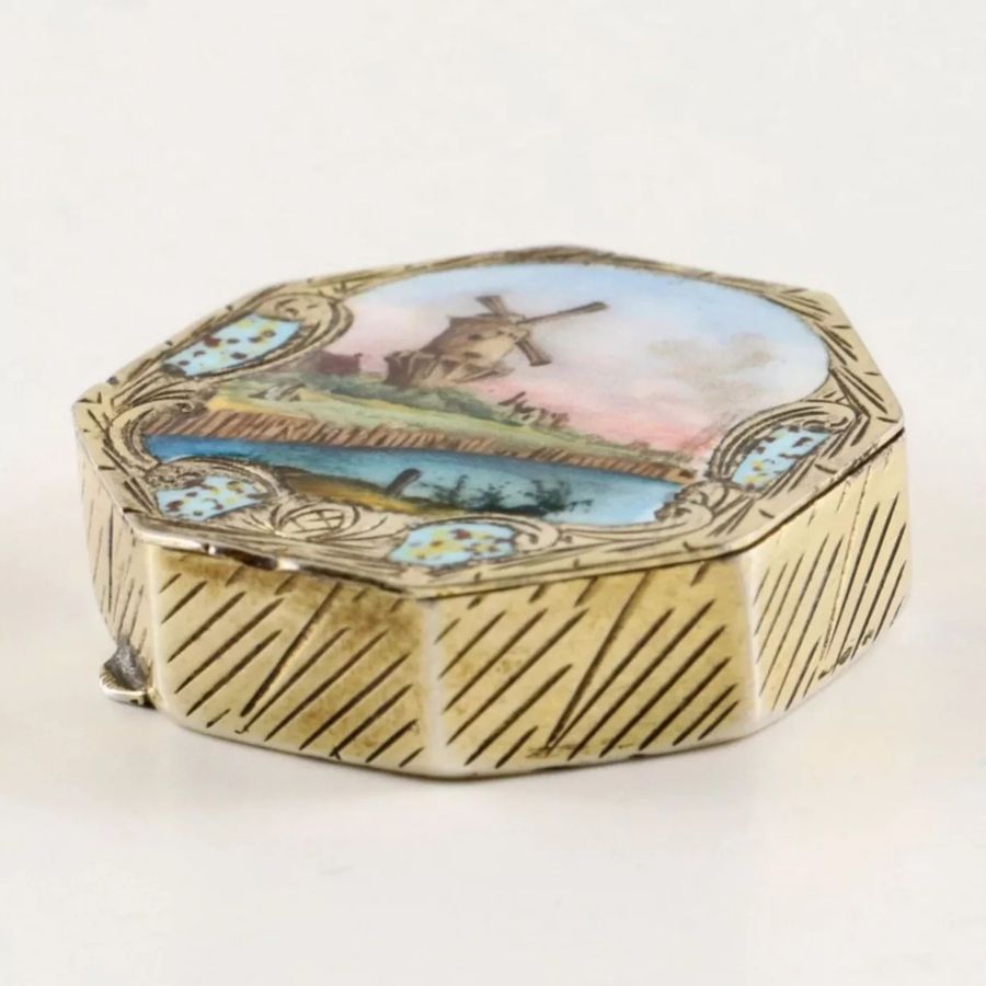 Antique Snuff box