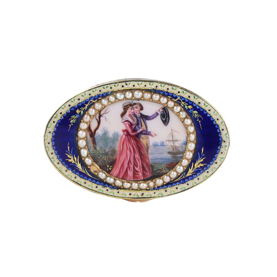 Antique Gold and enamel snuffbox, circa 1795.