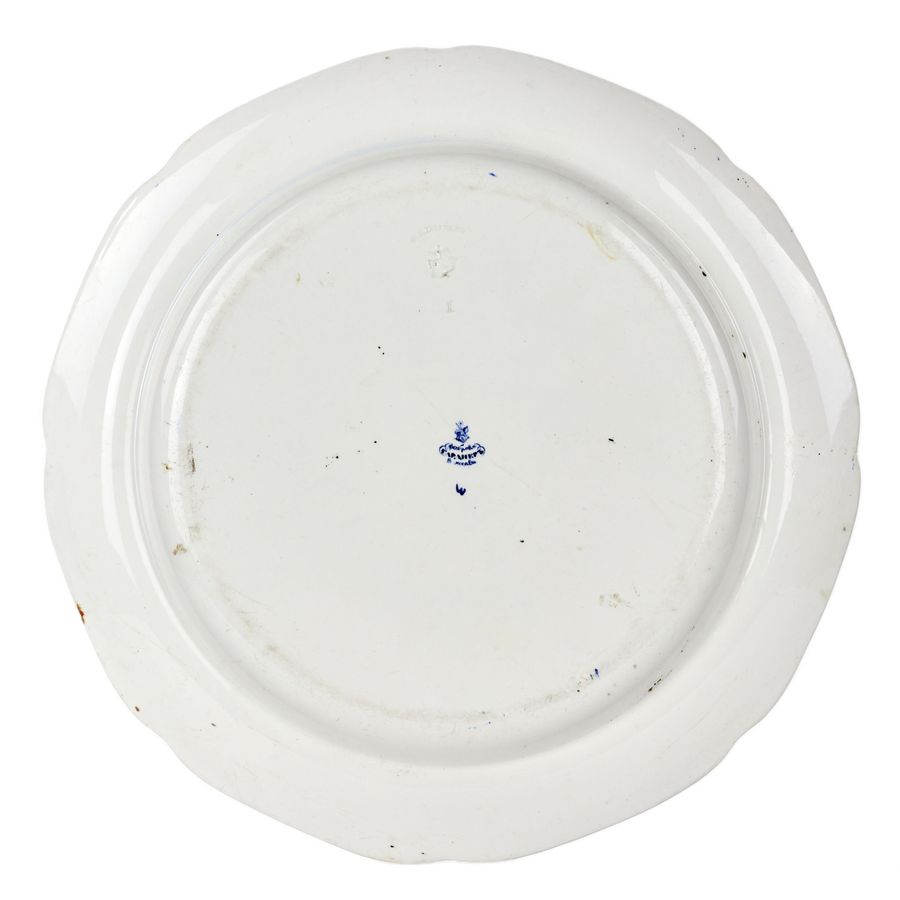 Antique Large, faience dish from the Gardner factory, mid-19th century.