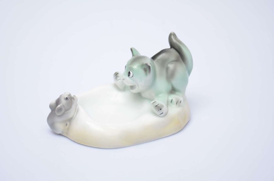 Antique Porcelain ashtray Cat and mouse