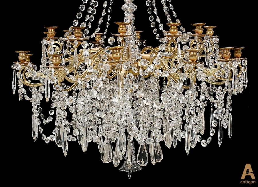 Antique Chandelier for 25 candles. 19th century.