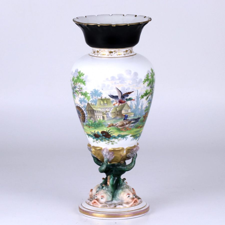 Antique Vase Hutschenreuther Kohenberg. Germany. 1914-1934.