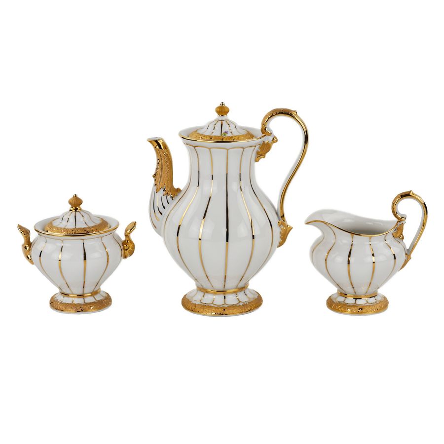 Antique White and gilded porcelain mocha coffee service for six people. Meissen