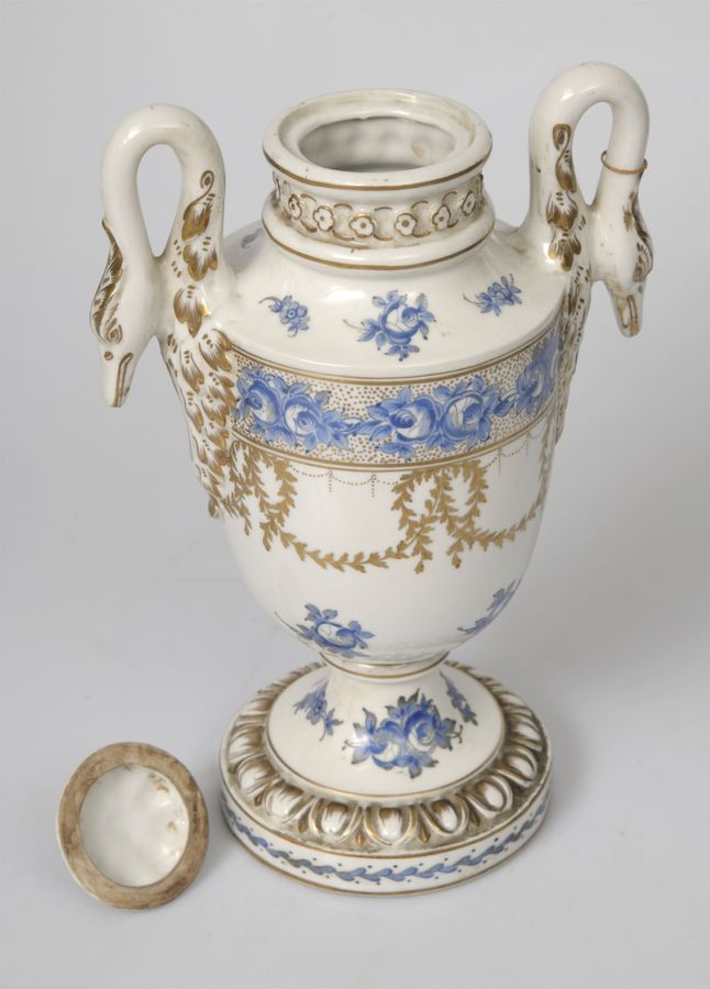 Antique Porcelain vaseurn with lid