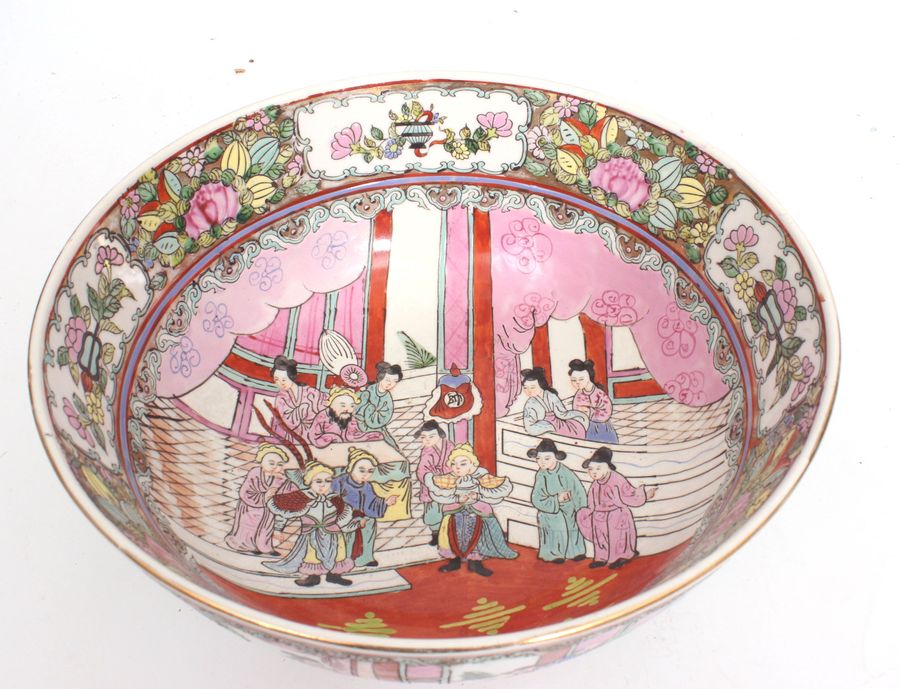 Painted porcelain bowl