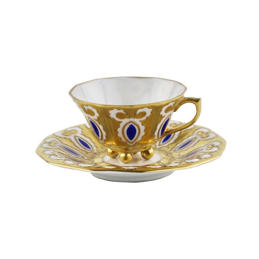 Fraureuth. Porcelain mocha cup.