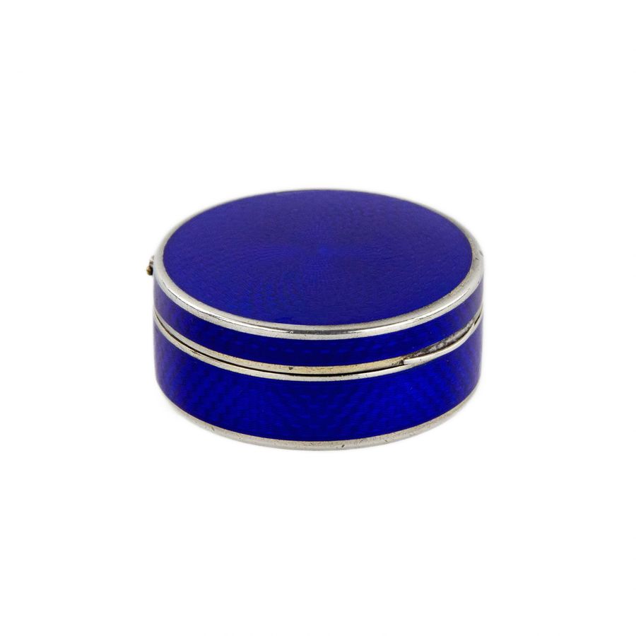 Silver, French mussel in cobalt blue guilloche enamel.