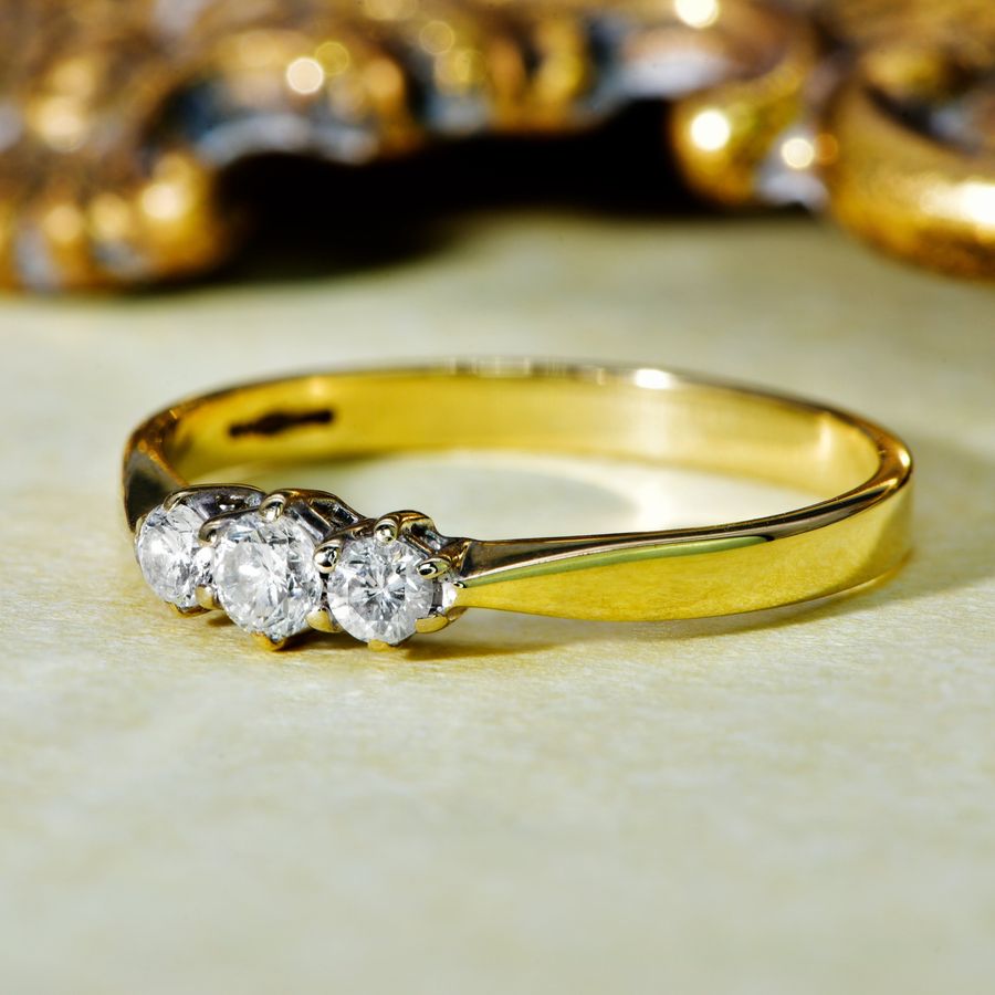 Antique The Vintage Three Brilliant Cut Diamond Dazzling Ring