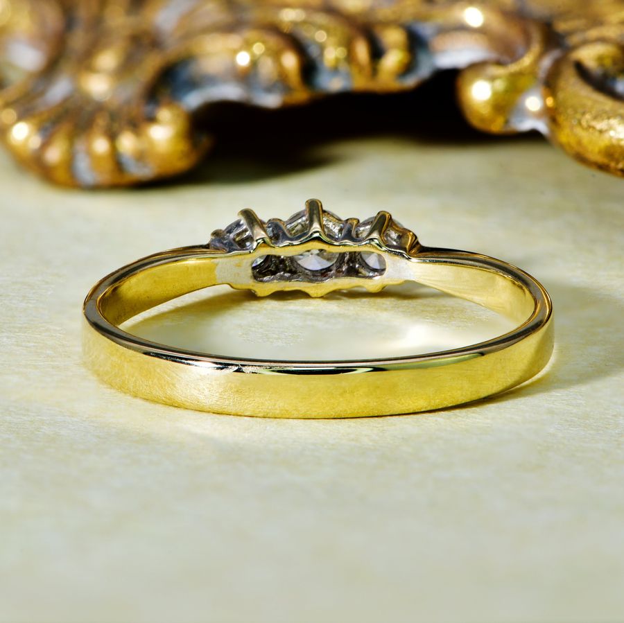 Antique The Vintage Three Brilliant Cut Diamond Dazzling Ring