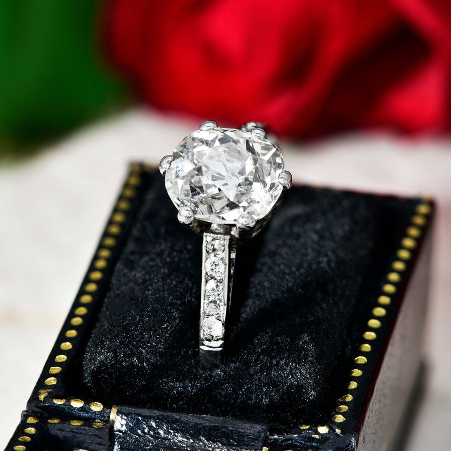 Antique The Antique Art Deco Era Old Mine Cut Diamond Ring
