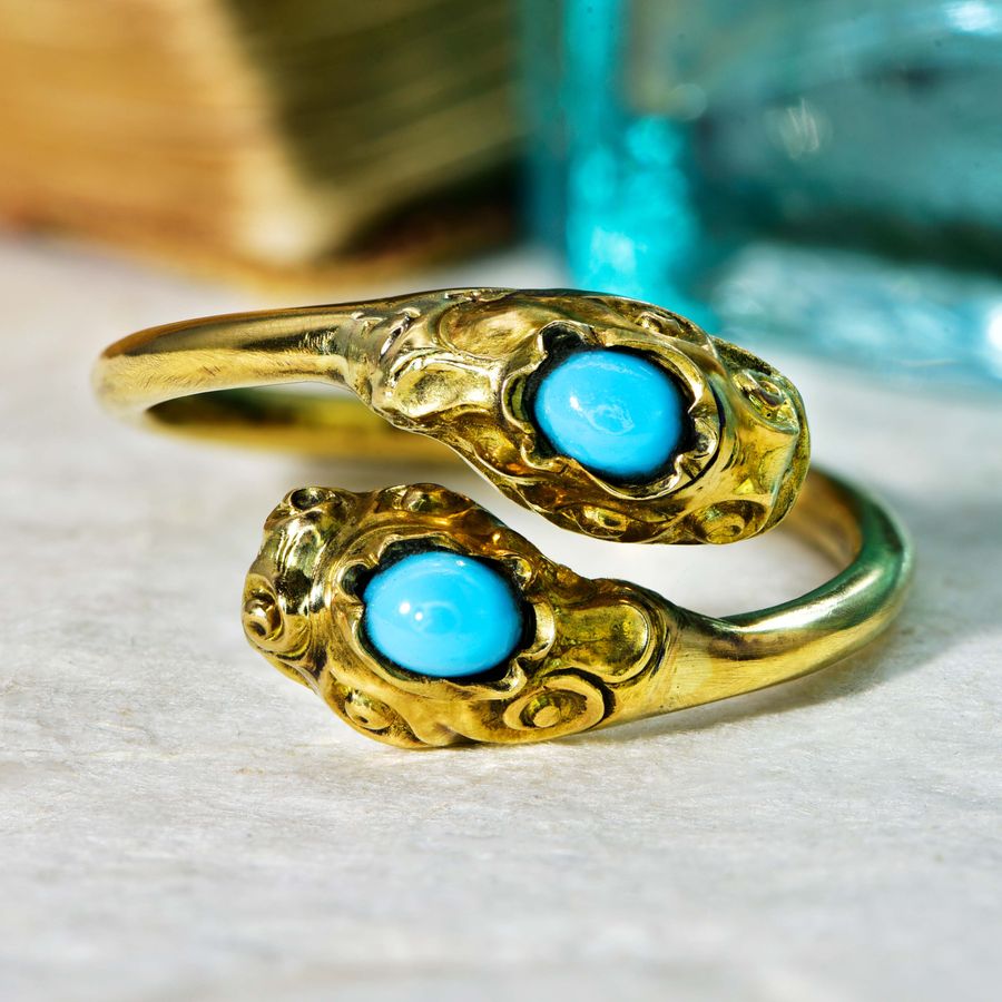 The Vintage Turquoise Glass Stone Serpent Ring