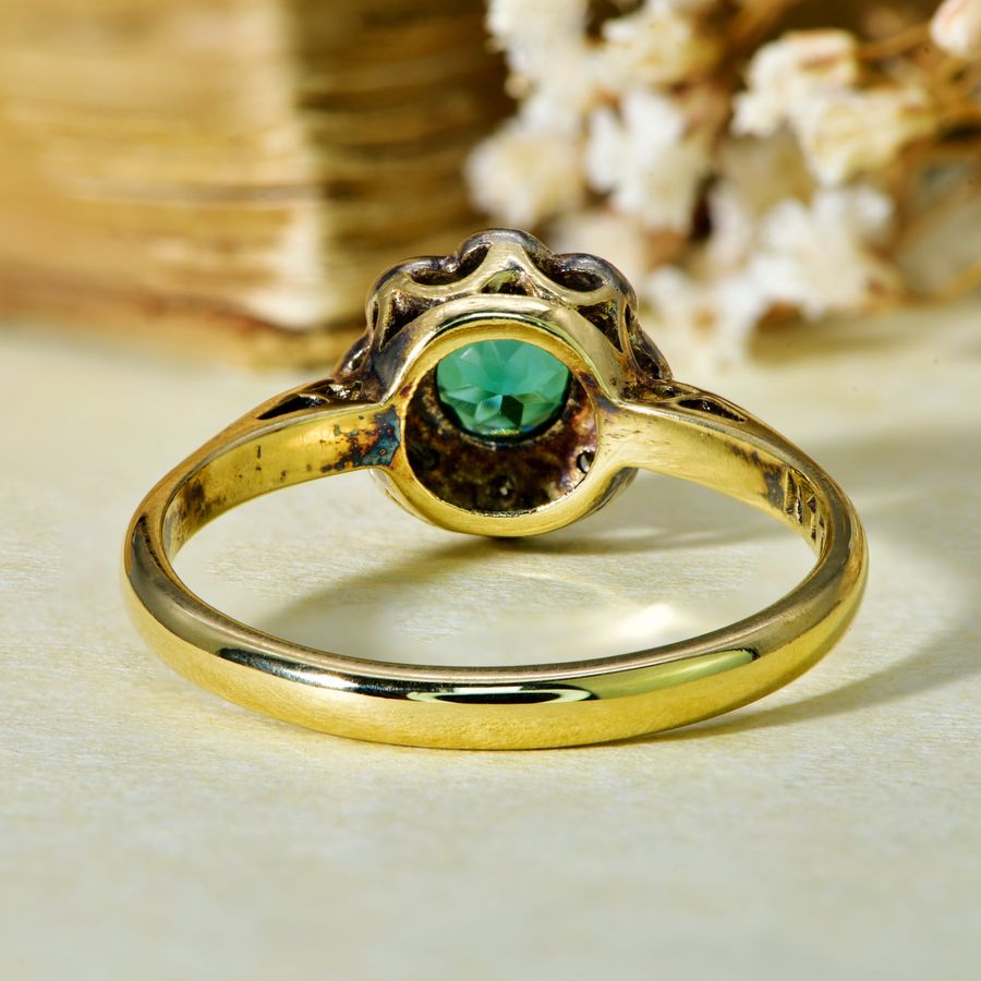 Antique The Vintage Green Tourmaline and Diamond Daisy Ring