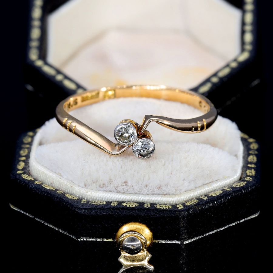 The Antique Toi Et Moi Diamond Dainty Ring