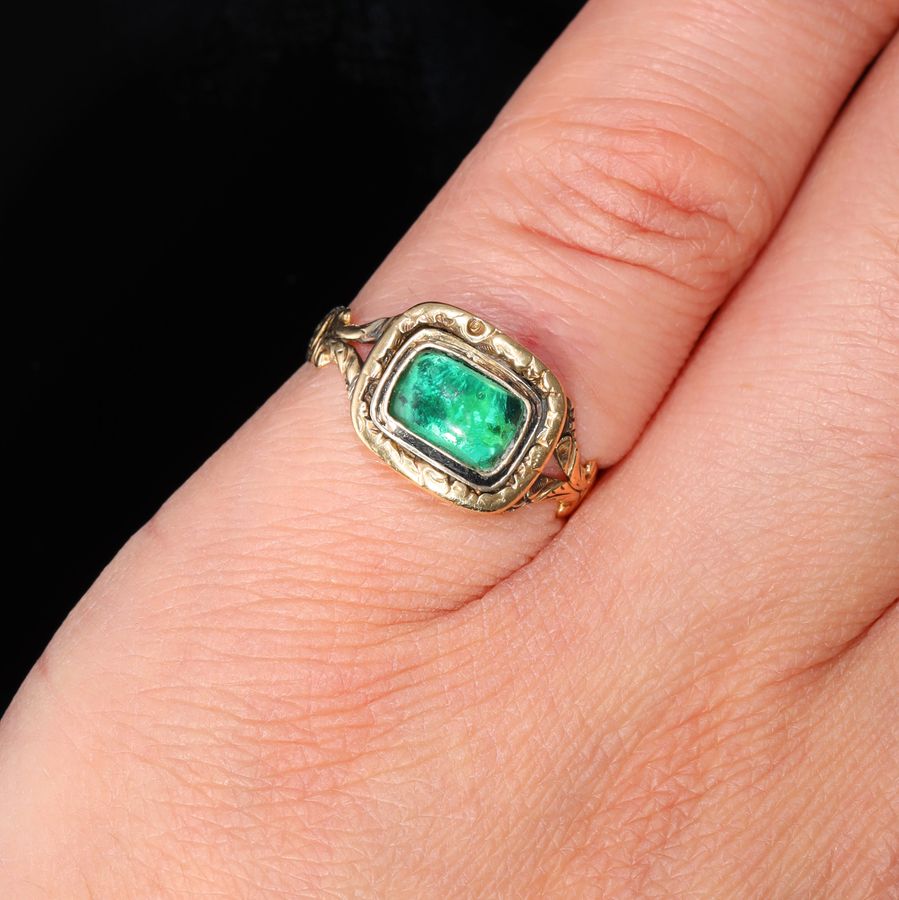 Antique The Antique Georgian 1822 Foil Backed Green Paste Ring