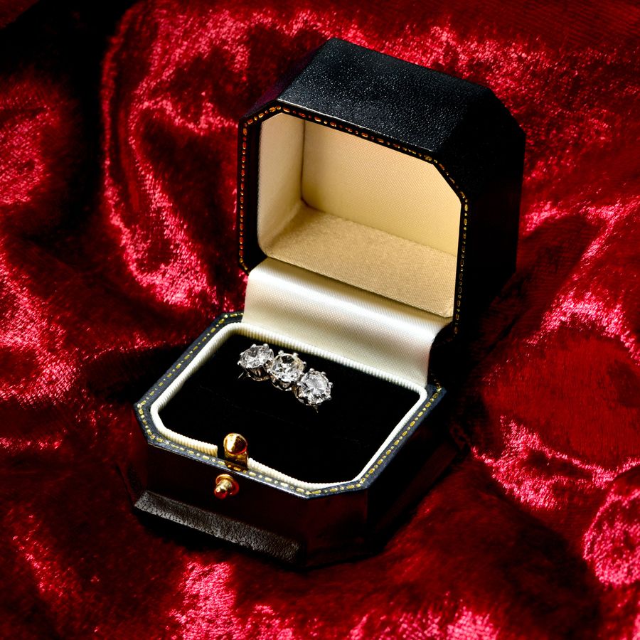 Antique The Antique Magnificent 2.5 Carat Diamond Ring