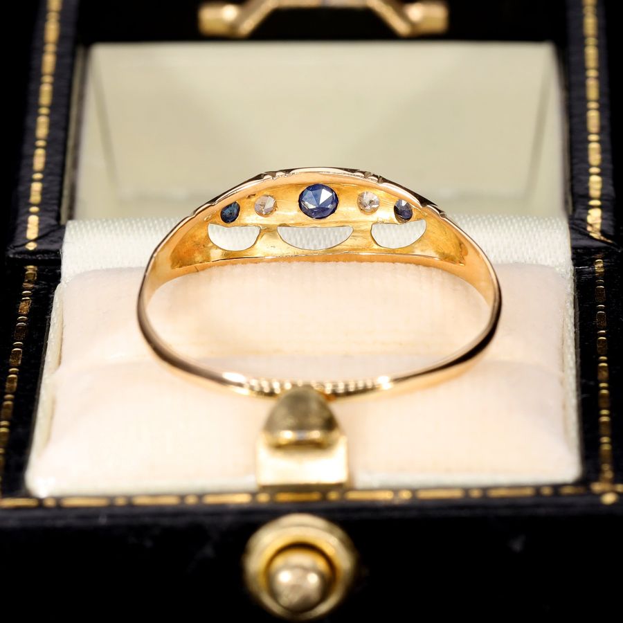 Antique The Antique Sapphire and Diamond Boat Ring