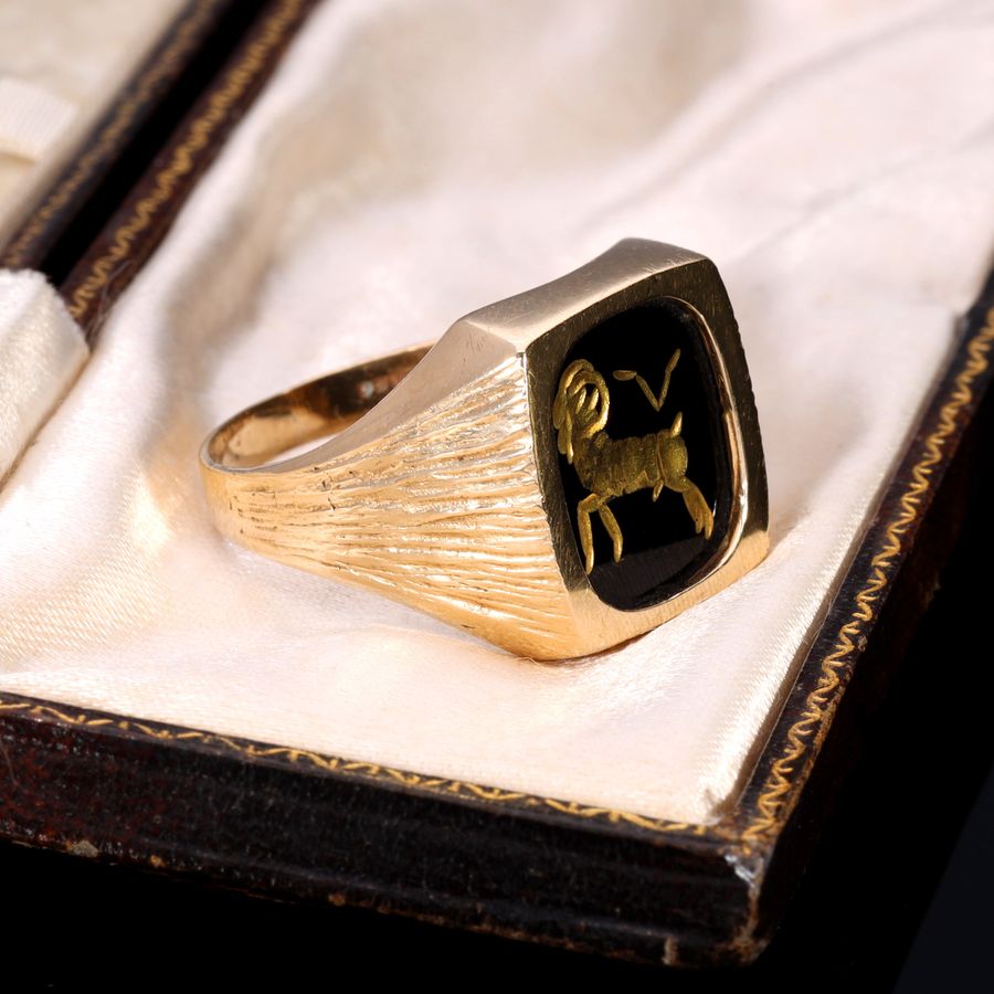 Antique The Vintage 1983 Aries Signet Ring