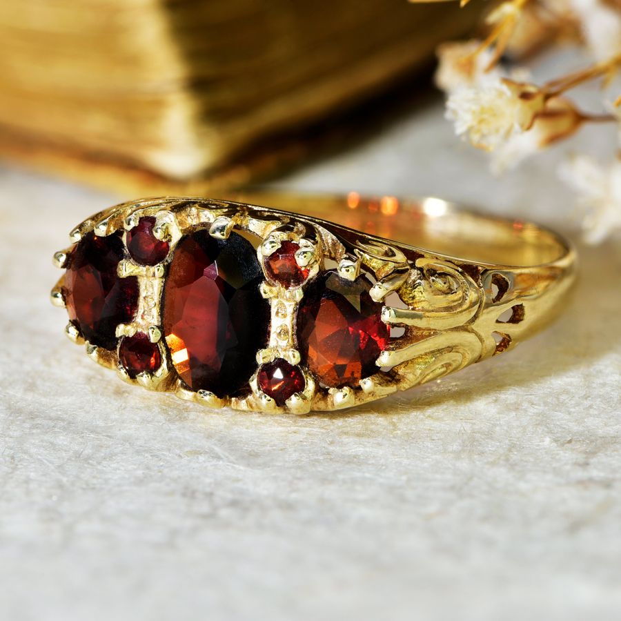 Antique The Vintage 1984 Seven Garnet Ring