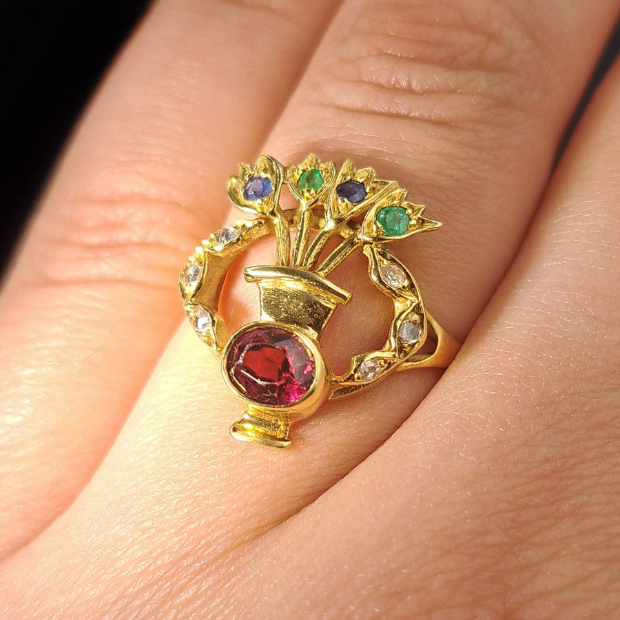 Antique The Vintage 1988 Gemstone Flamboyant Vase Ring