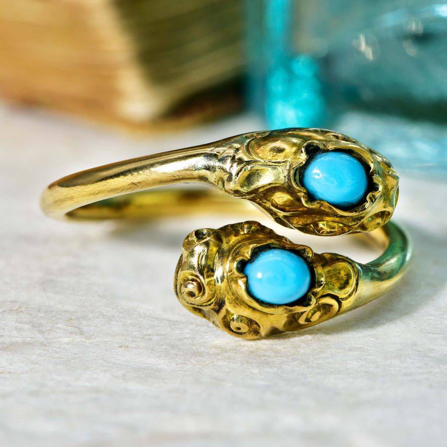 Antique The Vintage Turquoise Glass Stone Serpent Ring