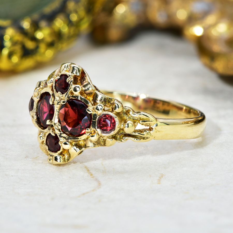 Antique The Vintage 1972 Garnet Cluster Ring