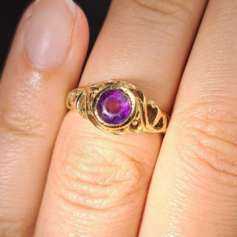 Antique The Vintage 1975 Amethyst Filigree Ring