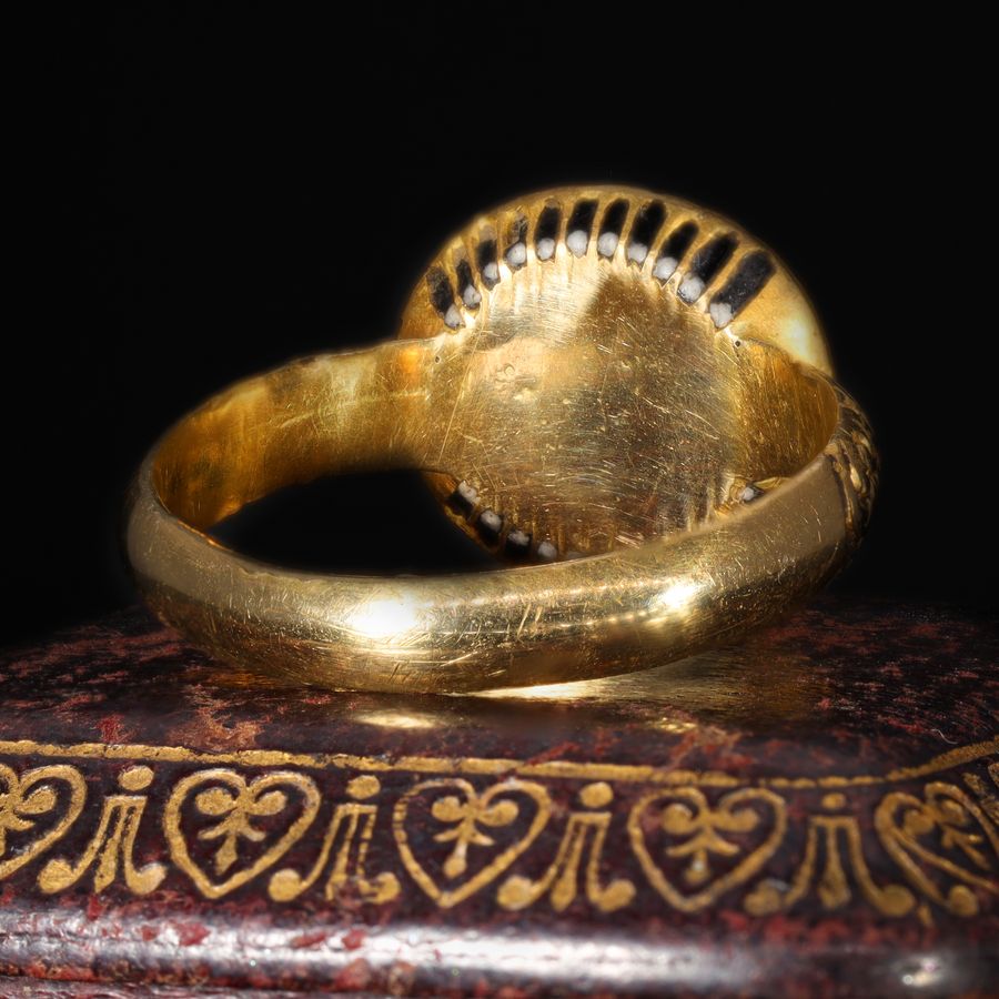 Antique The Ancient 17th Century Memento Mori Gold Thread Cherub Ring