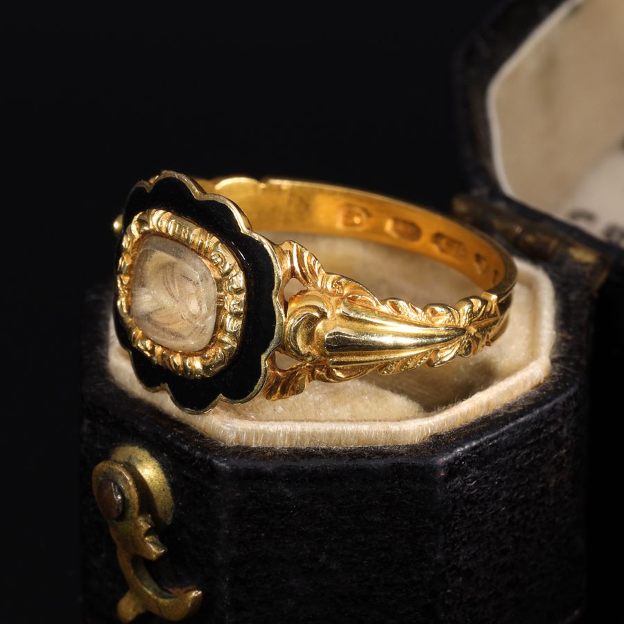 Antique The Antique Victorian 1847 18ct Gold Blonde Hair Mourning Ring