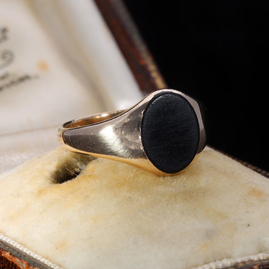 Antique The Vintage Onyx Signet Classic Ring