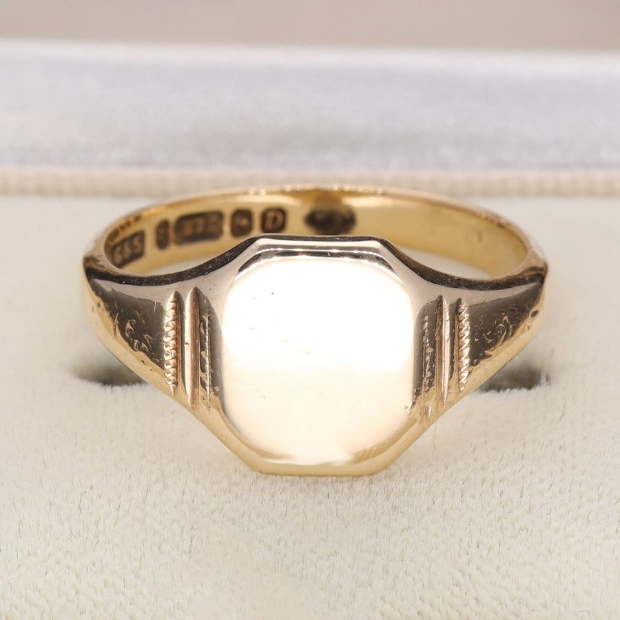 Antique The Vintage 1953 9ct Gold Rectangle Signet Ring